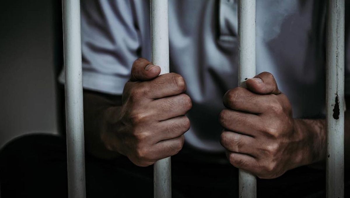 De igual forma, el hombre también violó las órdenes de protección estipuladas en abril del mismo año a favor de la víctima