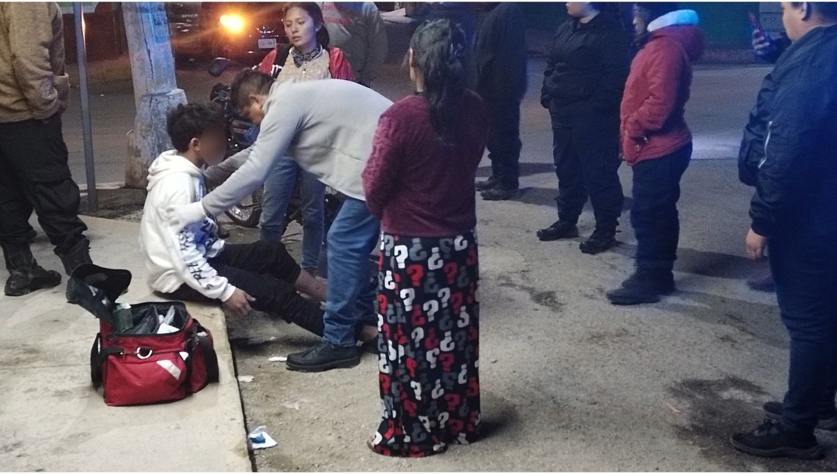 La motocicleta sufrió daños de consideración y fue retirada de la vía pública La motocicleta sufrió daños de consideración y fue retirada de la vía pública