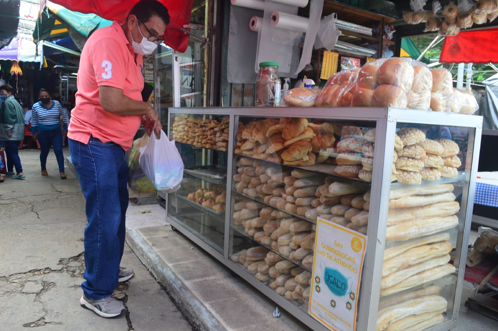 Comerciantes y dueños de negocios pequeños, deben cerrar debido a extorsiones y amenazas constantes Comerciantes y dueños de negocios pequeños, deben cerrar debido a extorsiones y amenazas constantes