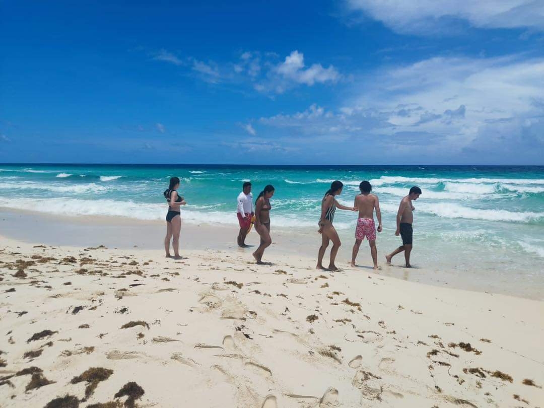 Quieren prevenir cualquier situación que se genere con los bañistas locales, nacionales y extranjeros que arriba a la isla durante el año Quieren prevenir cualquier situación que se genere con los bañistas locales, nacionales y extranjeros que arriba a la isla durante el año
