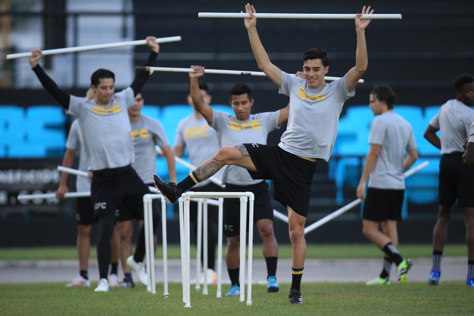 Se alistan para enfrentarse al Atlante en el estadio Andres Quintana Roo