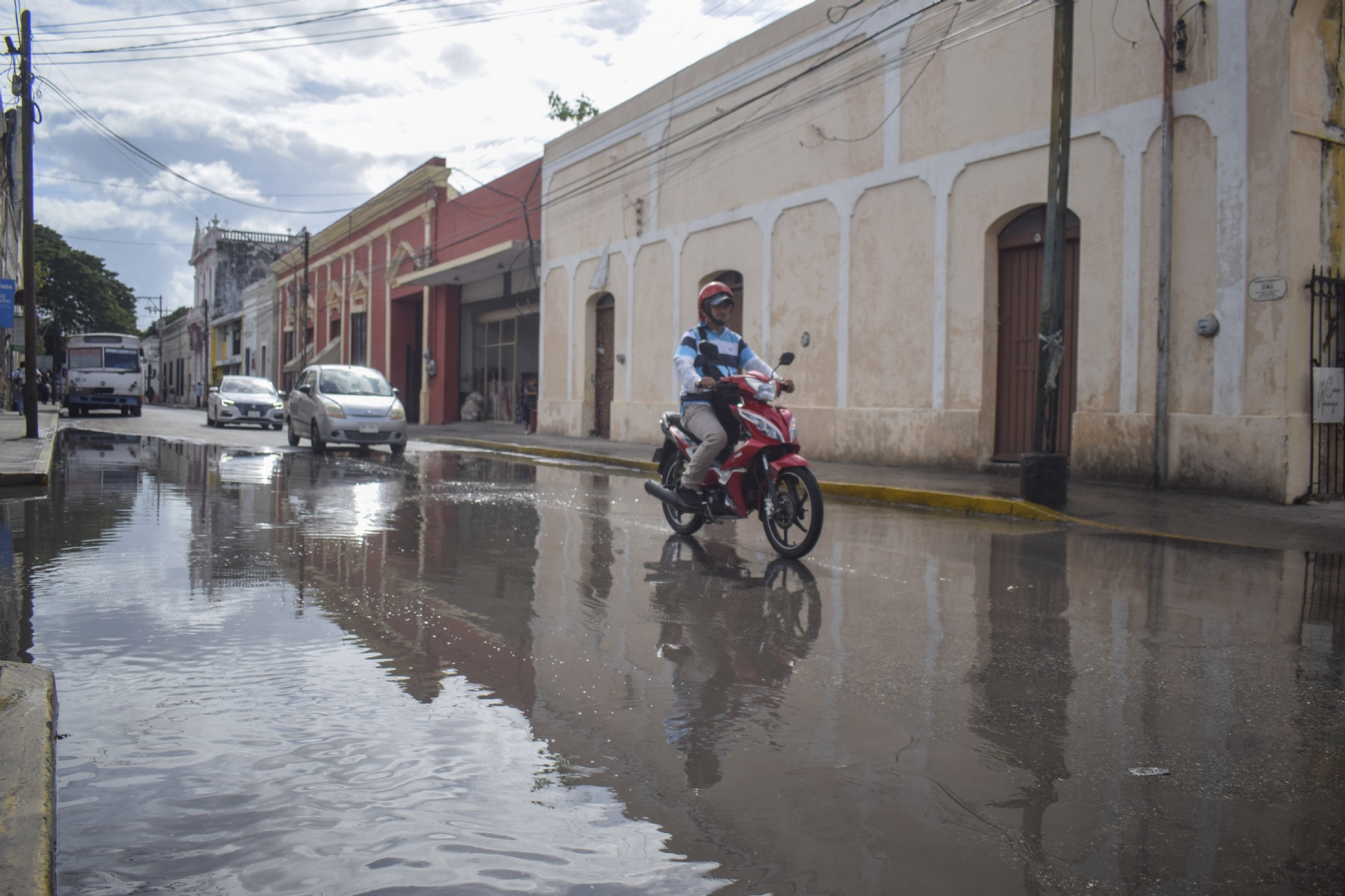 Se esperan lluvias durante la tarde de este jueves en Mérida Se esperan lluvias durante la tarde de este jueves en Mérida