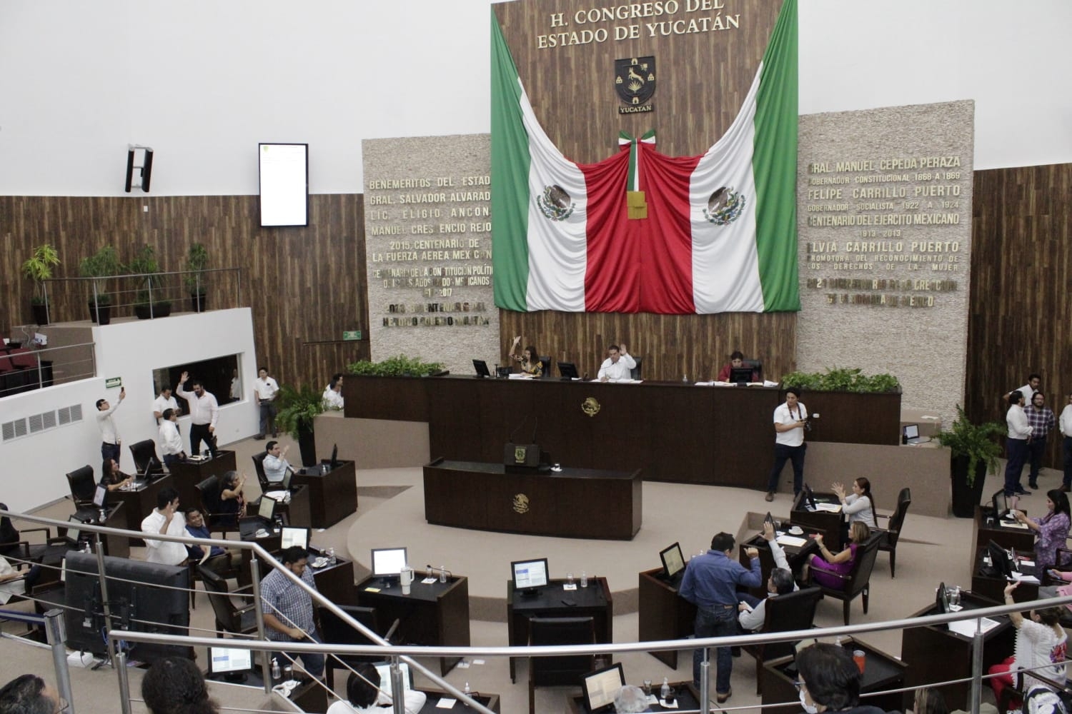 Diputados de Movimiento Ciudadano y PRD fueron los únicos que votaron en contra