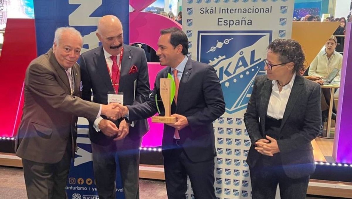 Esta fue la presea que le fue extendida a Mauricio Vila en Madrid