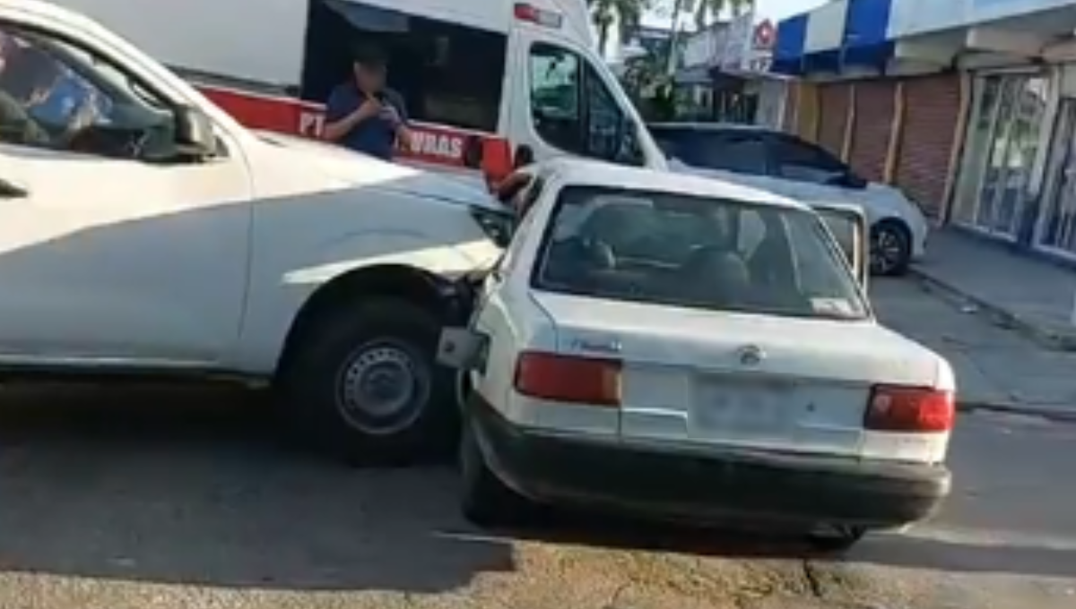 En el Tsuru viajaban cuatro integrantes de una familia.