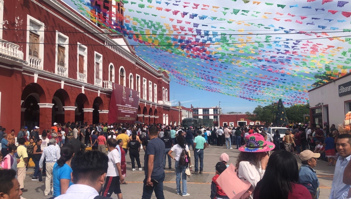 El encuentro del presidente López Obrador con el pueblo de Motul está previsto a las 11:30 de la mañana El encuentro del presidente López Obrador con el pueblo de Motul está previsto a las 11:30 de la mañana