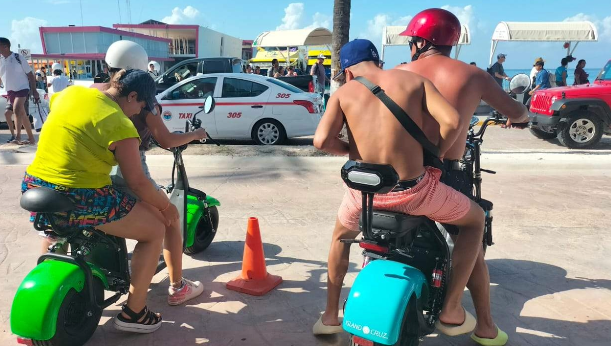 Los turistas optan por la rente de motos debido a sus precios Los turistas optan por la rente de motos debido a sus precios