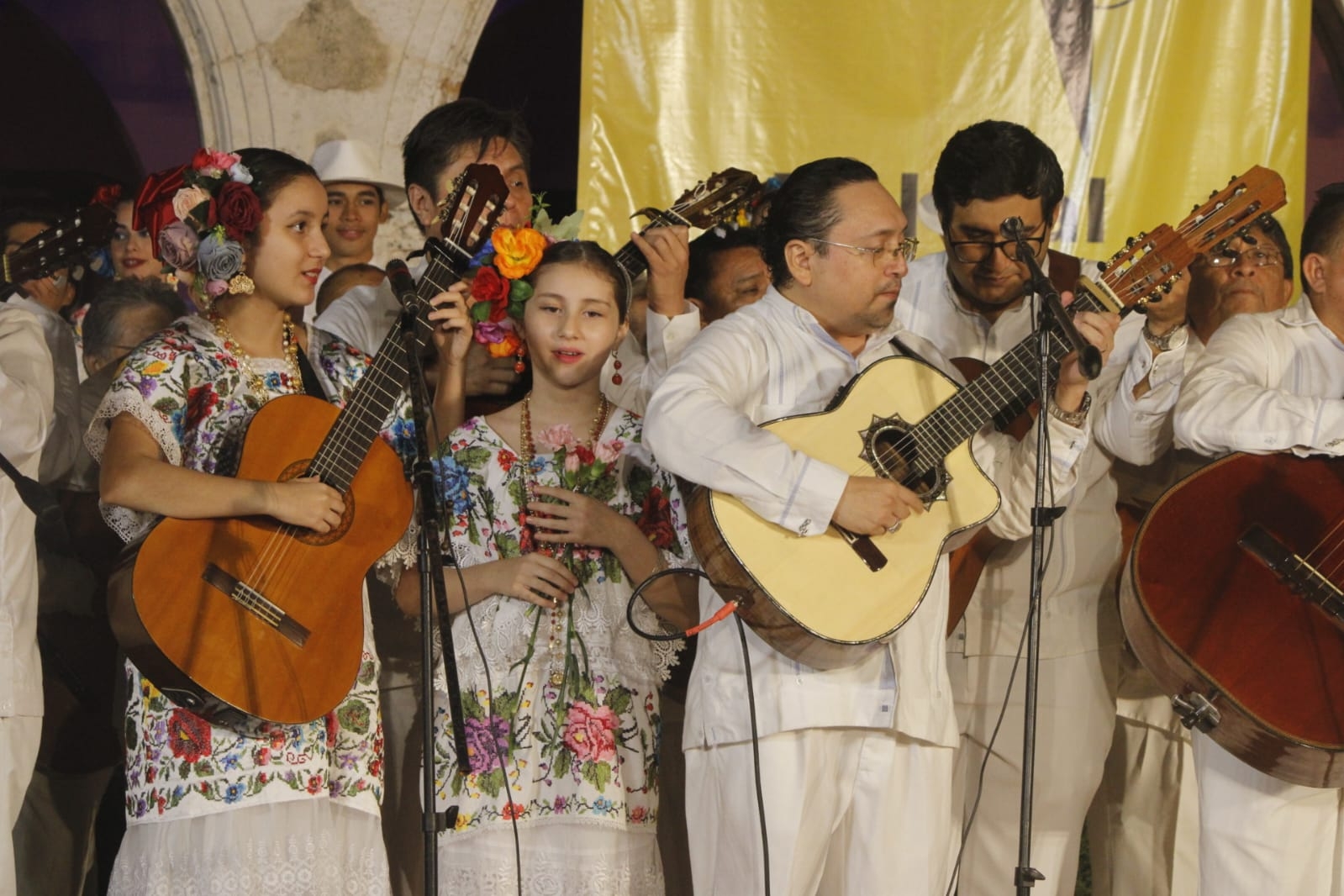 Las mañanitas se escucharon esta noche en Mérida