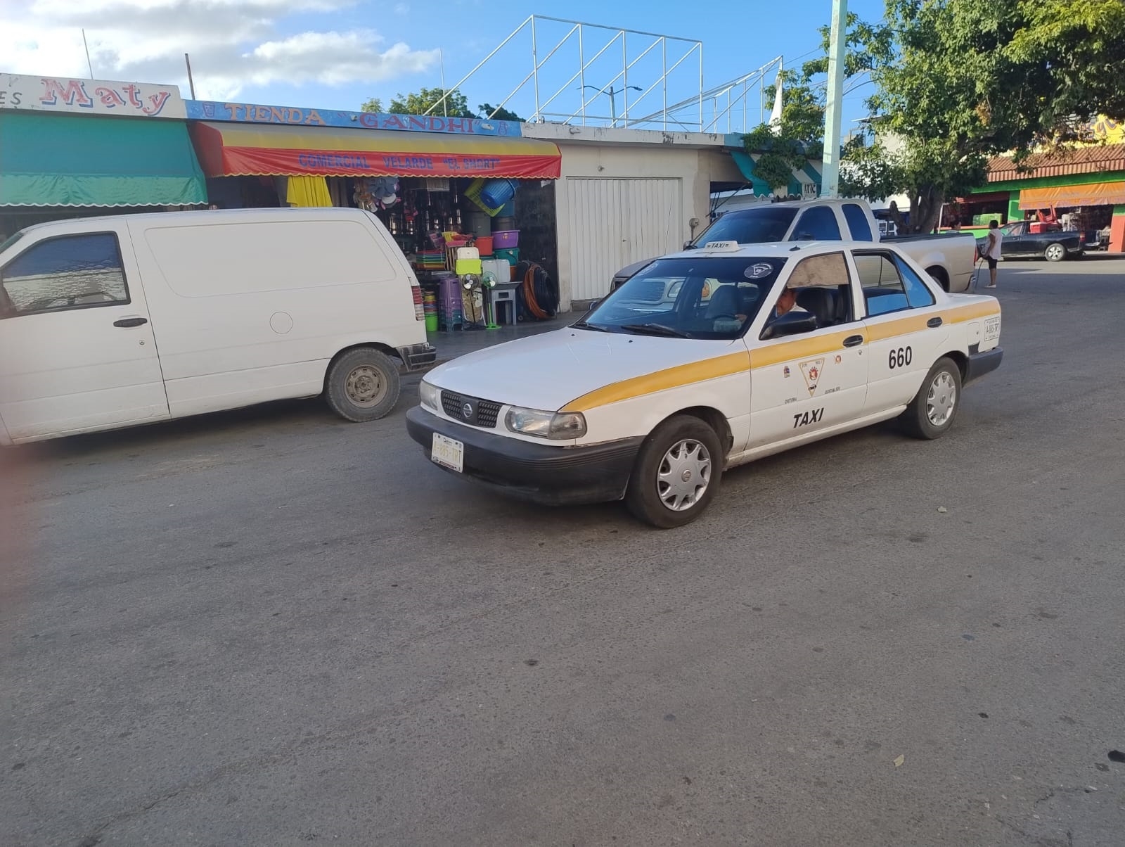 Chetumaleños ponen en evidencia el exceso de cobro y la nueva tarifa NO autorizada por el Instituto de Movilidad de Quintana Roo Chetumaleños ponen en evidencia el exceso de cobro y la nueva tarifa NO autorizada por el Instituto de Movilidad de Quintana Roo