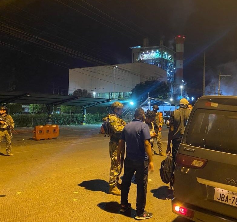 Así se vive en Ecuador el Estado de Excepción esta noche Así se vive en Ecuador el Estado de Excepción esta noche