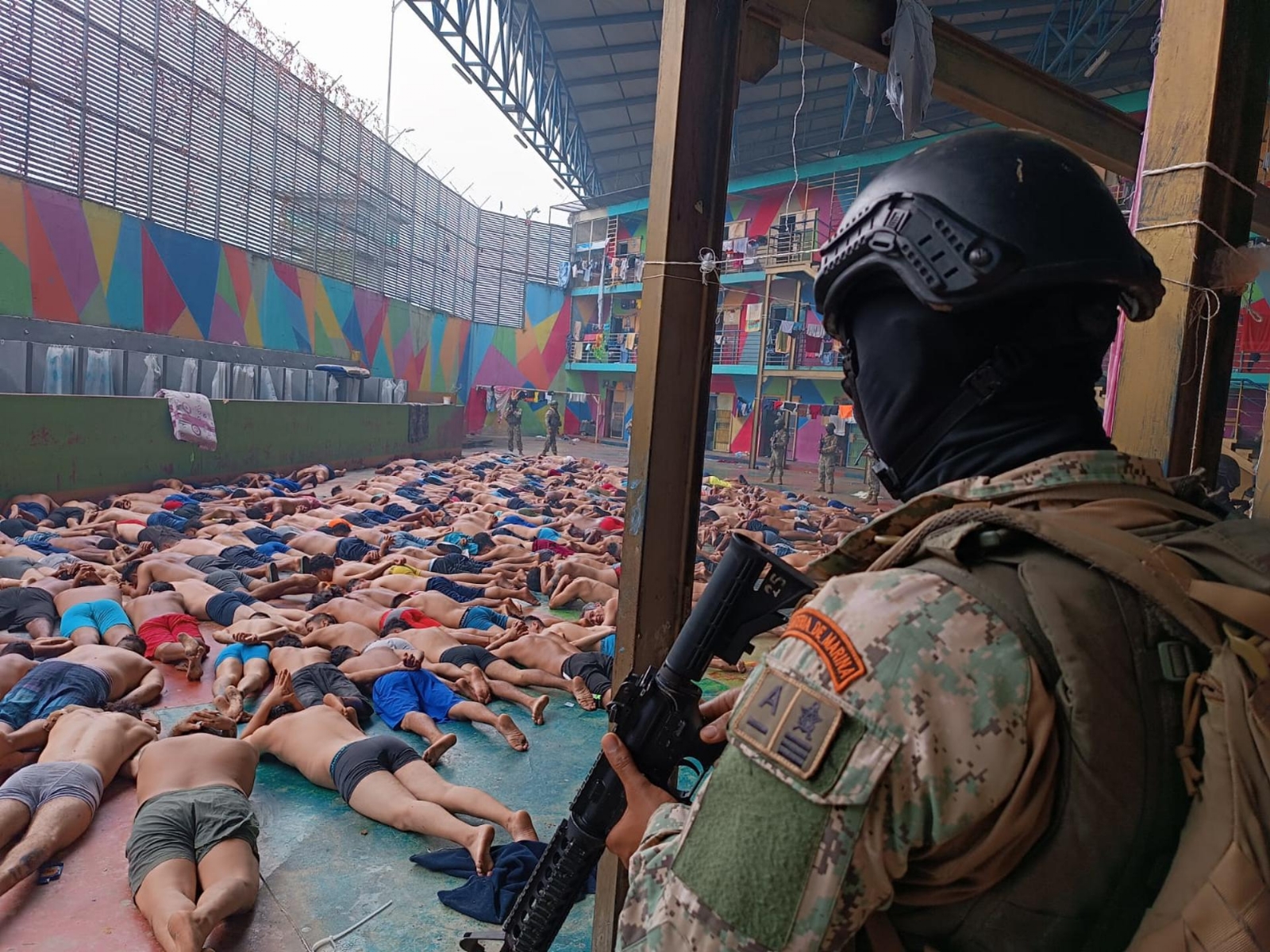 Estalla conflicto armado en diversas zonas de Ecuador