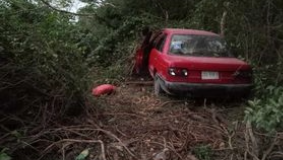 El conductor como pudo salió del vehículo para llamar a los números de emergencia