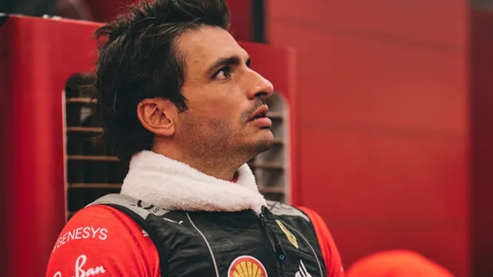 Internautas crean memes de la salida de Carlos Sainz de Ferrari Internautas crean memes de la salida de Carlos Sainz de Ferrari