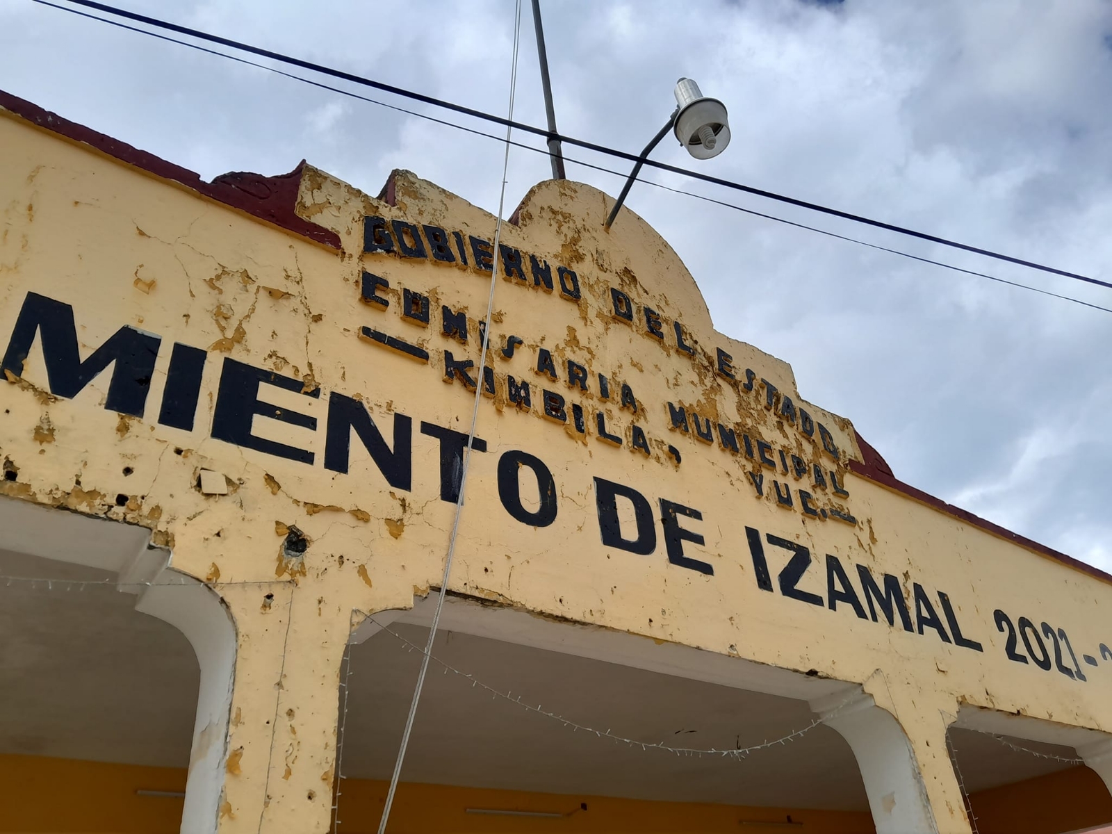 Al inmueble no le han dado mantenimiento desde que fue construido en la década de los 60 Al inmueble no le han dado mantenimiento desde que fue construido en la década de los 60