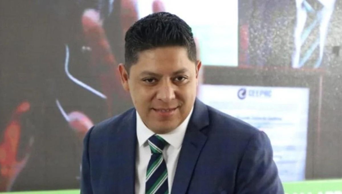 El INE instruyó al gobernador de San Luis Potosí, Ricardo Gallardo, a mantener una "prudencia discursiva" en sus apariciones públicas El INE instruyó al gobernador de San Luis Potosí, Ricardo Gallardo, a mantener una "prudencia discursiva" en sus apariciones públicas