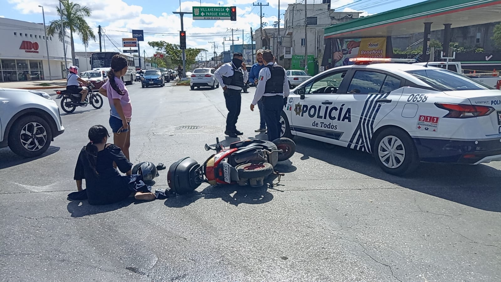 La pareja en moto se desplazaban a exceso de velocidad