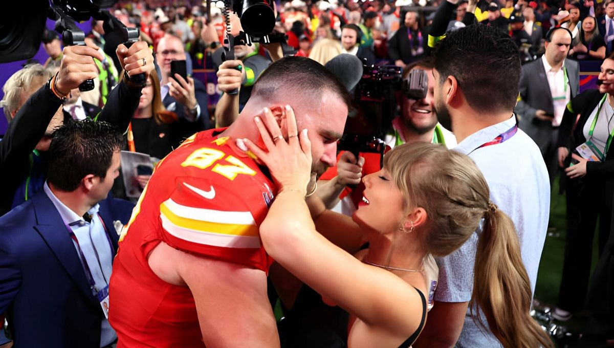 ¡De película! Taylor Swift y Travis Kelce festejan el título de Kansas City Chiefs con un beso: FOTO