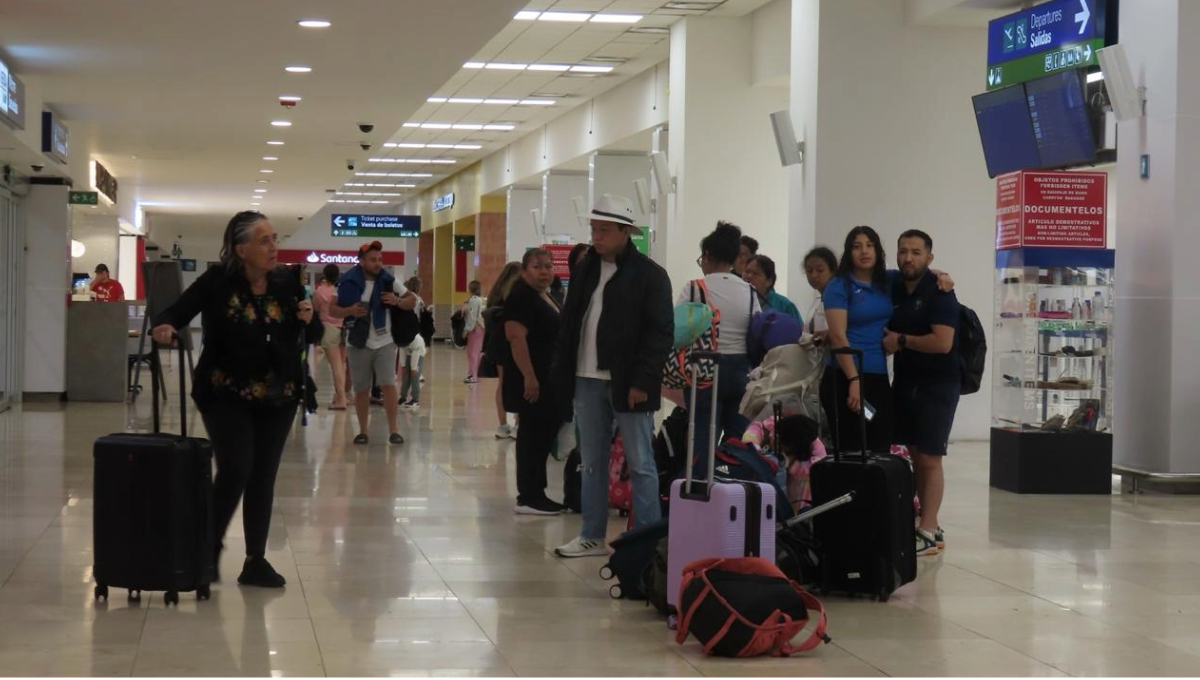 Entre las 11 y las 13:42 horas se espera aterricen otros seis, cuatro desde la metrópoli y los otros de Monterrey y Guadalajara