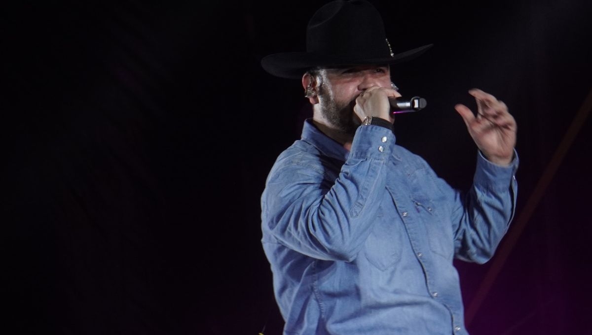 Así se vive el concierto de Edén Muñoz en Campeche