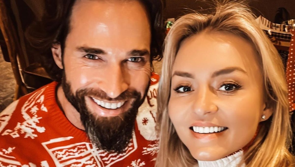 Sebastián Rulli no toma en serio los memes sobre su noviazgo con Angelique Boyer Sebastián Rulli no toma en serio los memes sobre su noviazgo con Angelique Boyer