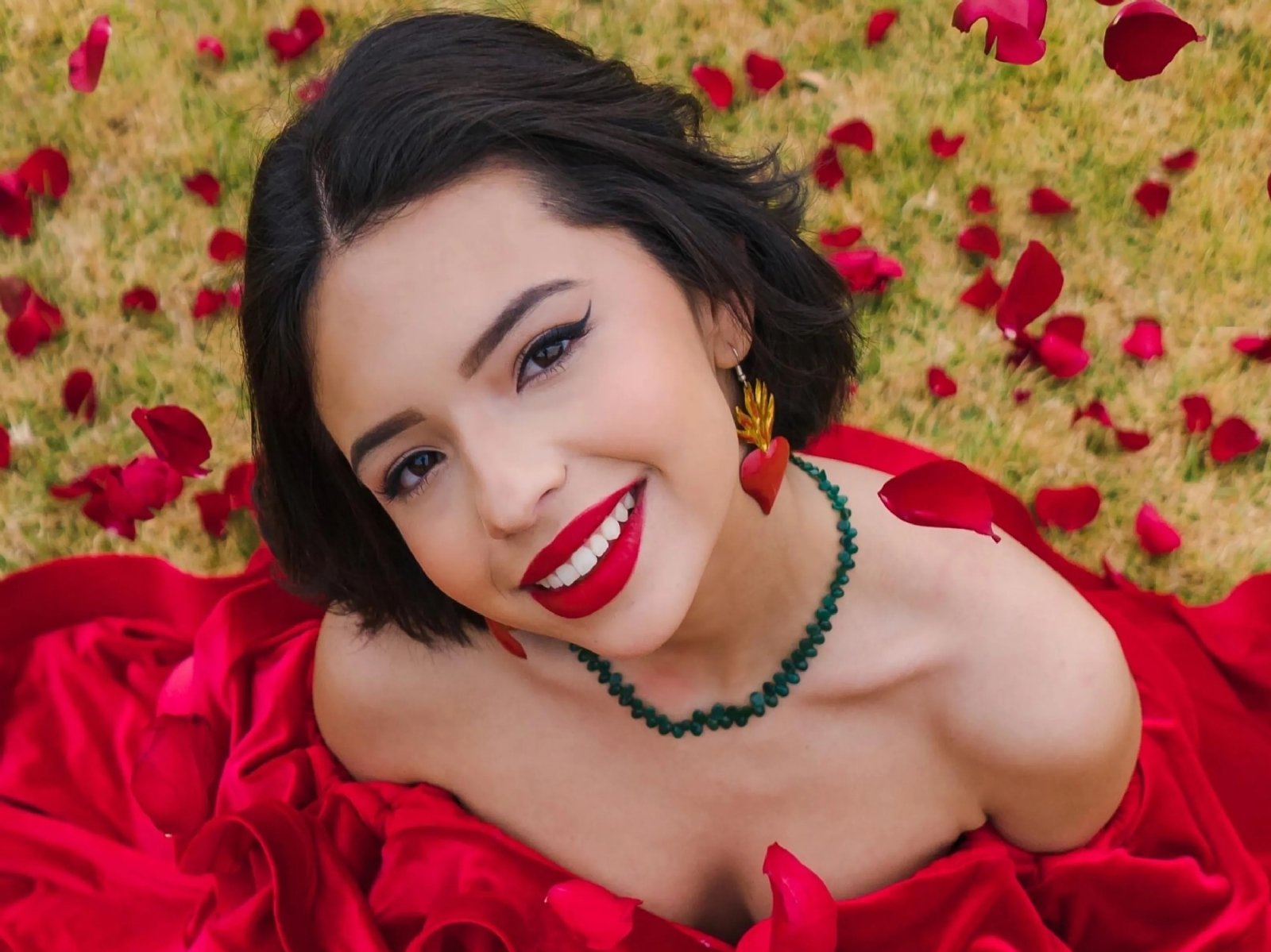 ¿Ángela Aguilar presume a su nuevo novio en redes sociales? ¿Ángela Aguilar presume a su nuevo novio en redes sociales?