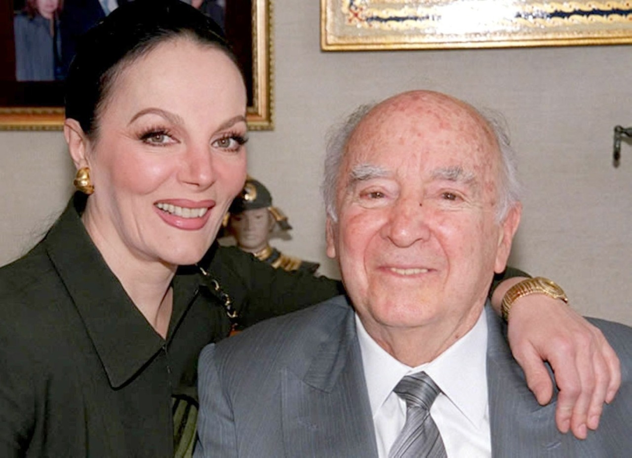 Sasha Montenegro estuvo casada con el expresidente José López Portillo Sasha Montenegro estuvo casada con el expresidente José López Portillo