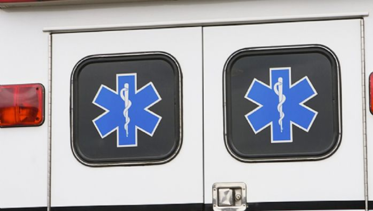 Los oficiales delimitaron el área y pusieron un operativo de tránsito para agilizar la vialidad que resultó afectado durante un tiempo