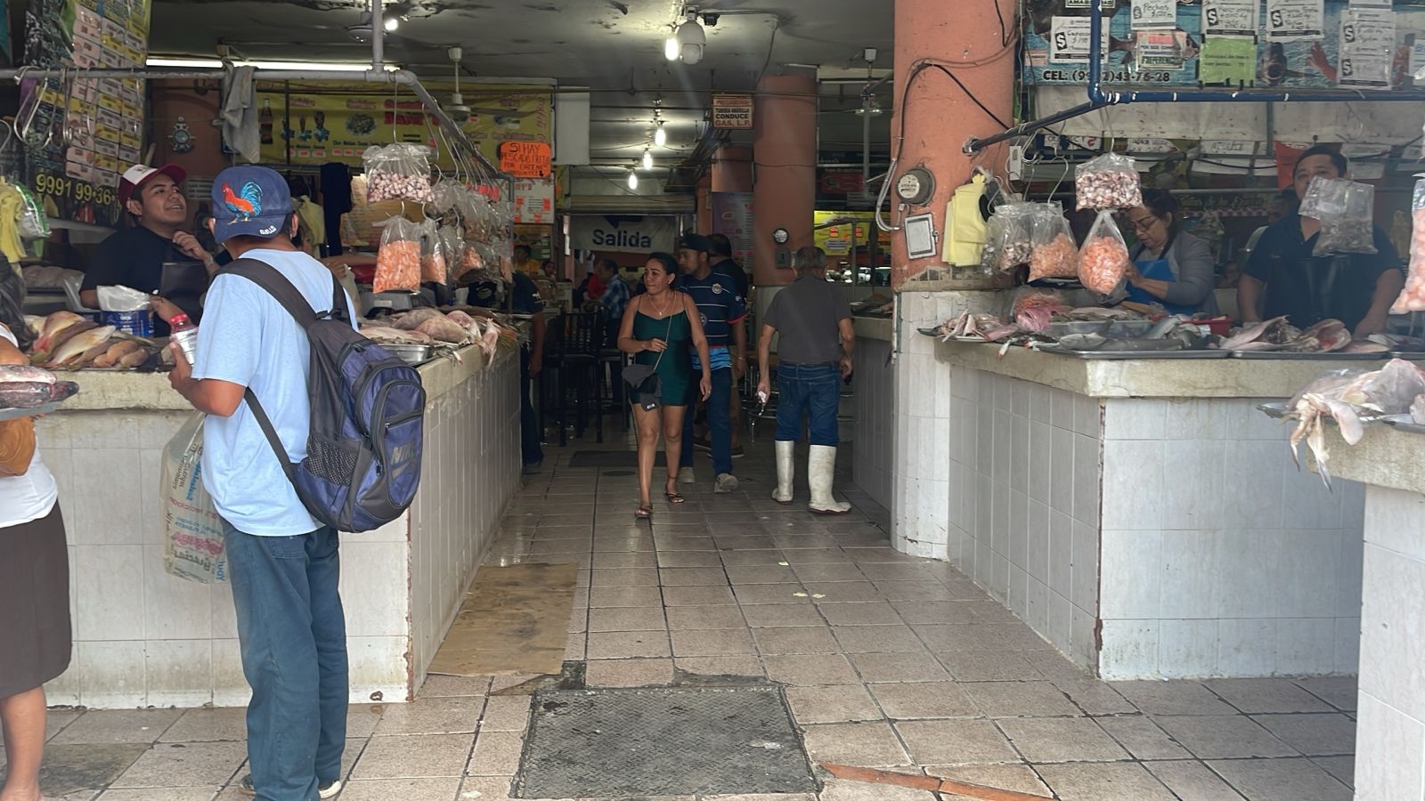 El mercado de Mérida registra buena movilización de personas