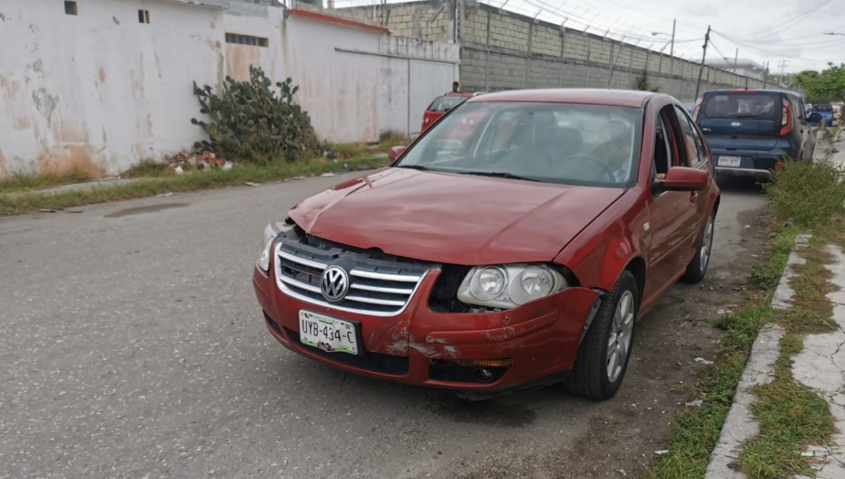 Al lugar arribaron elementos de la Policía Municipal del Departamento de Vialidad y Tránsito Al lugar arribaron elementos de la Policía Municipal del Departamento de Vialidad y Tránsito