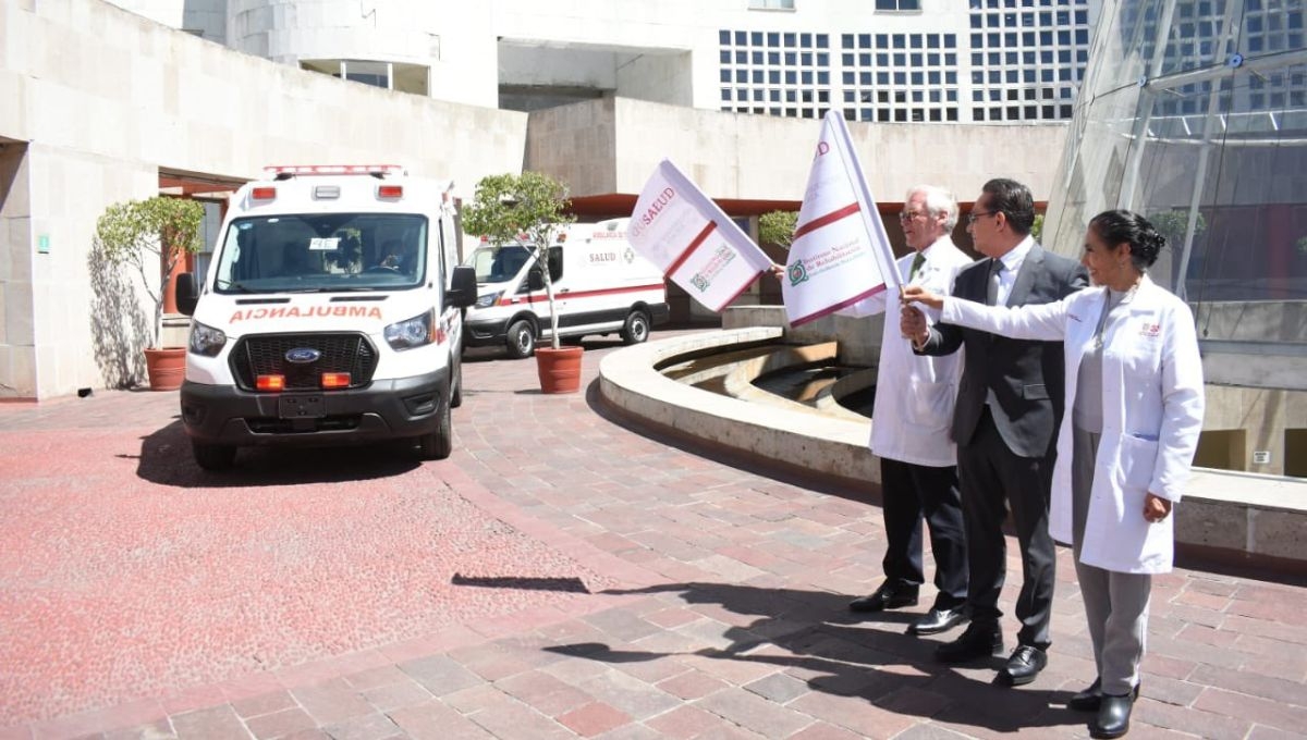 Así lucen las nuevas ambulancias del Instituto Nacional de Rehabilitación Así lucen las nuevas ambulancias del Instituto Nacional de Rehabilitación