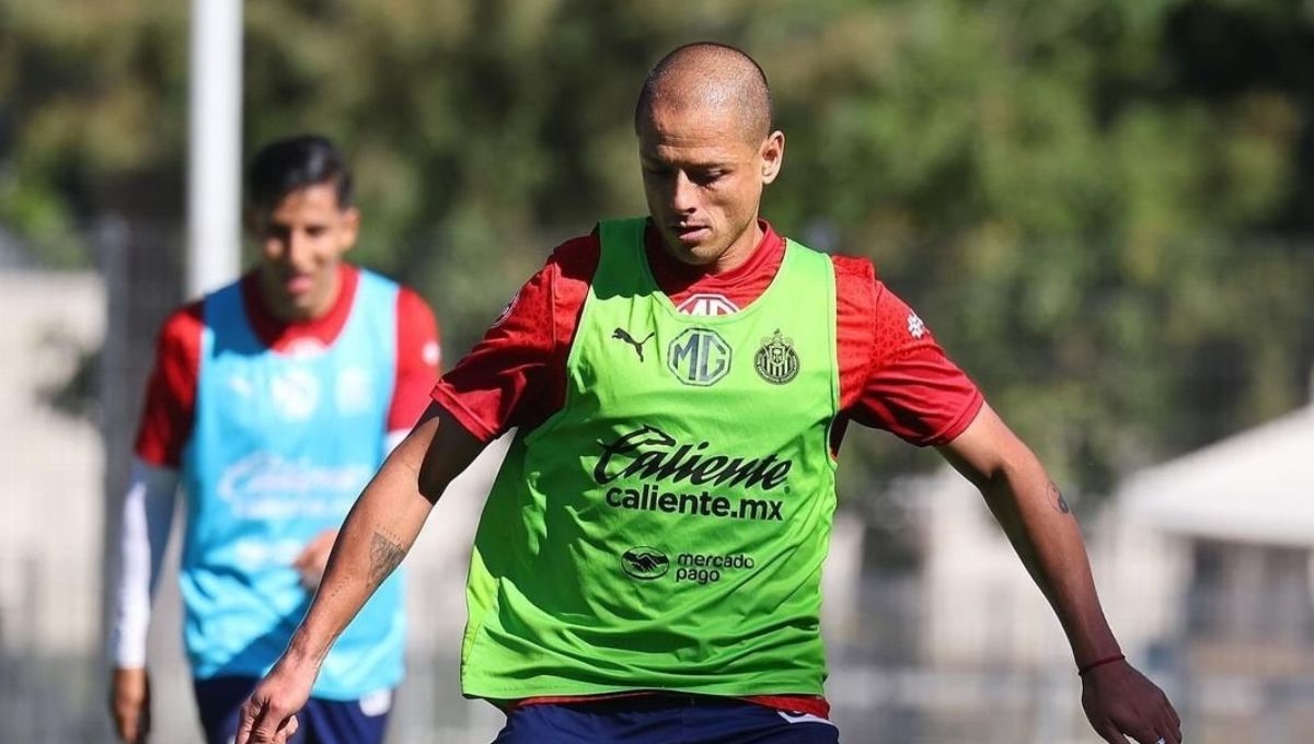 ¿Debutará? Chivas convoca a Chicharito Hernández para enfrentar a Pumas en Liga MX