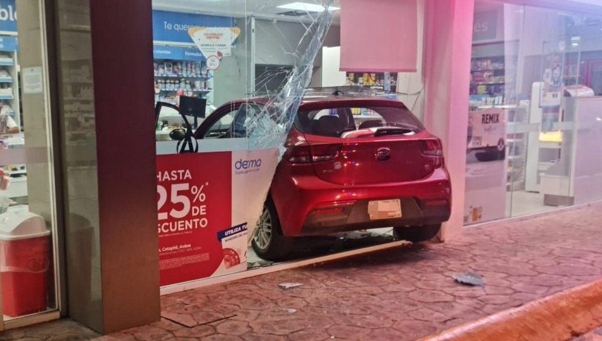 El conductor fue asegurado por las autoridades.