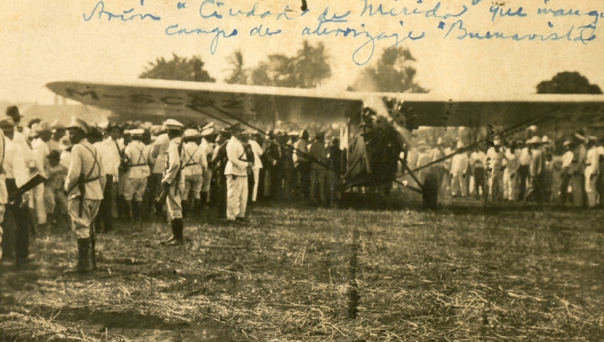 El primer avión que llegó a la capital se trató de un Fairchild con motor de 450 caballos