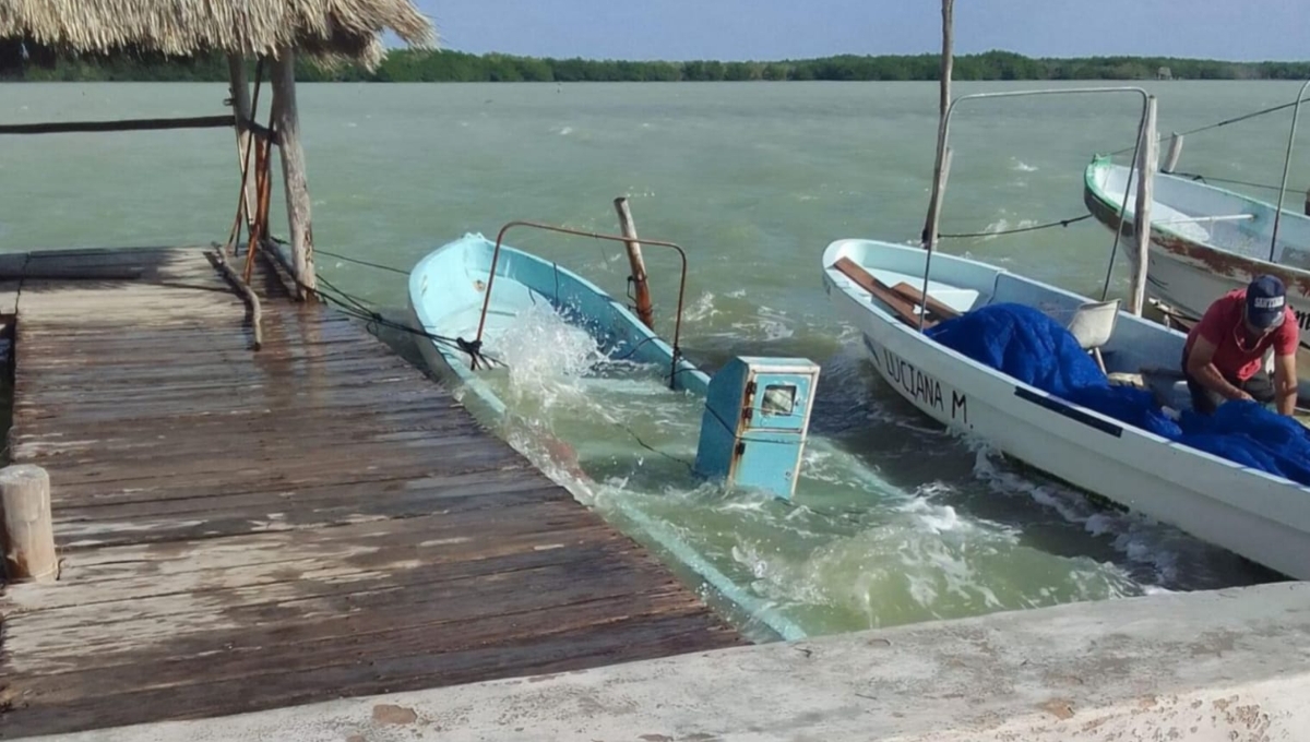Las lanchas han comenzado a quedar debajo del mar de Yucatán Las lanchas han comenzado a quedar debajo del mar de Yucatán