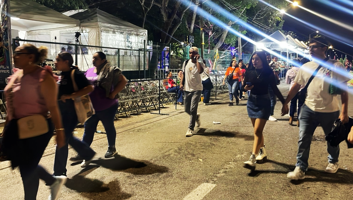 Familias apenas llegan al primer día de actividades en Xmatkuil Familias apenas llegan al primer día de actividades en Xmatkuil
