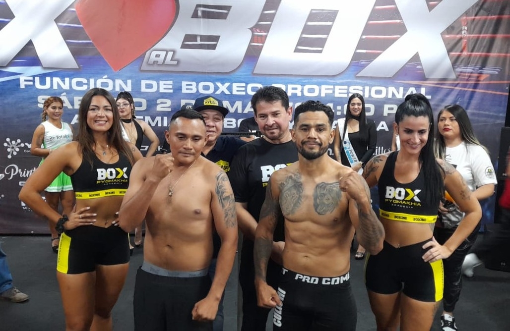 El sinaloense Sergio “Culichi” Acosta y el cozumeleño Edgar “Soldado” Medina superaron la báscula durante la ceremonia de pesaje y se declararon listos