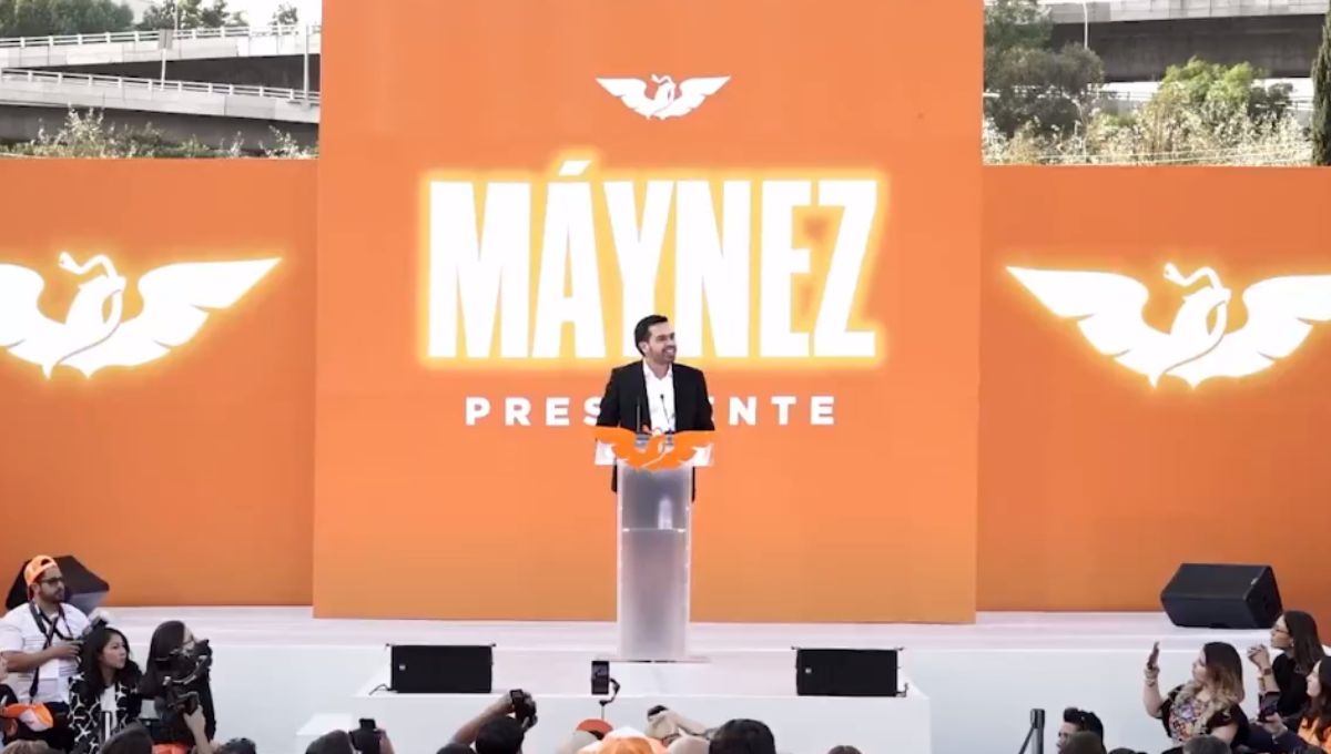 Jorge Álvarez Máynez se transportó en el Fosfobús