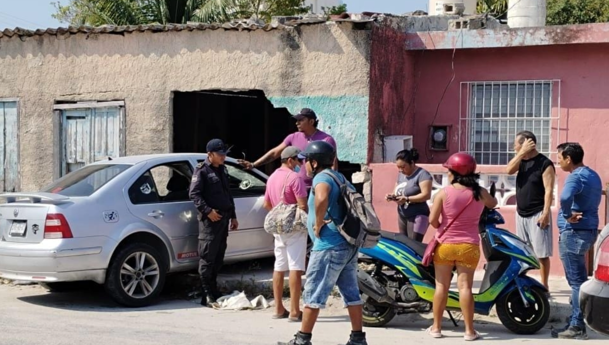 Según se informó, el conductor perdió el control de su vehículo Según se informó, el conductor perdió el control de su vehículo