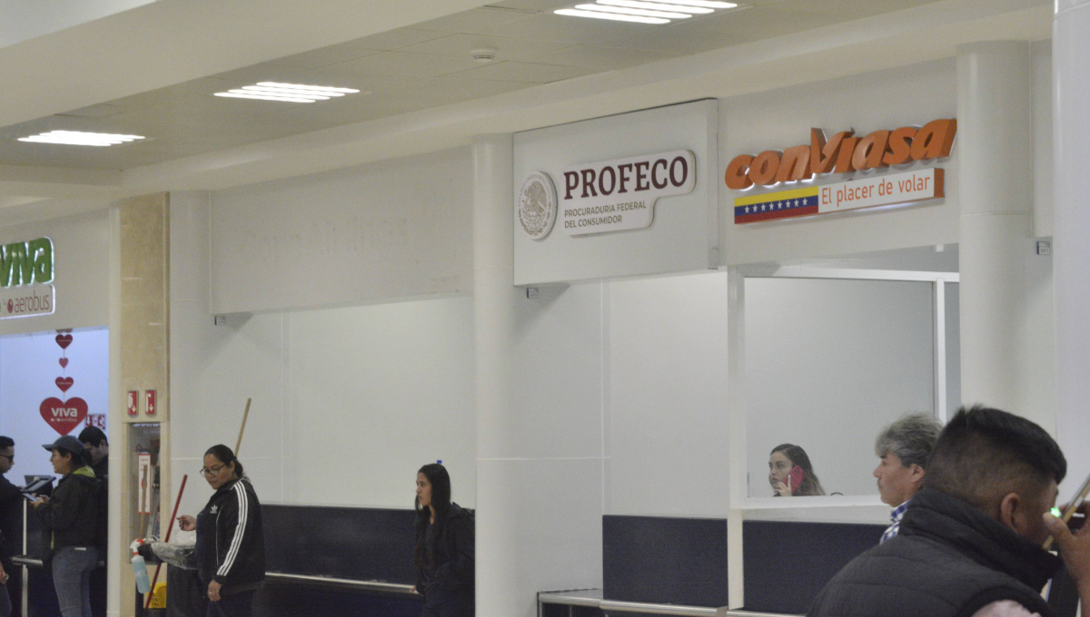 Pasajeros expresaron preocupación ante la situación financiera de la aeronave, mientras continúan sus operaciones.