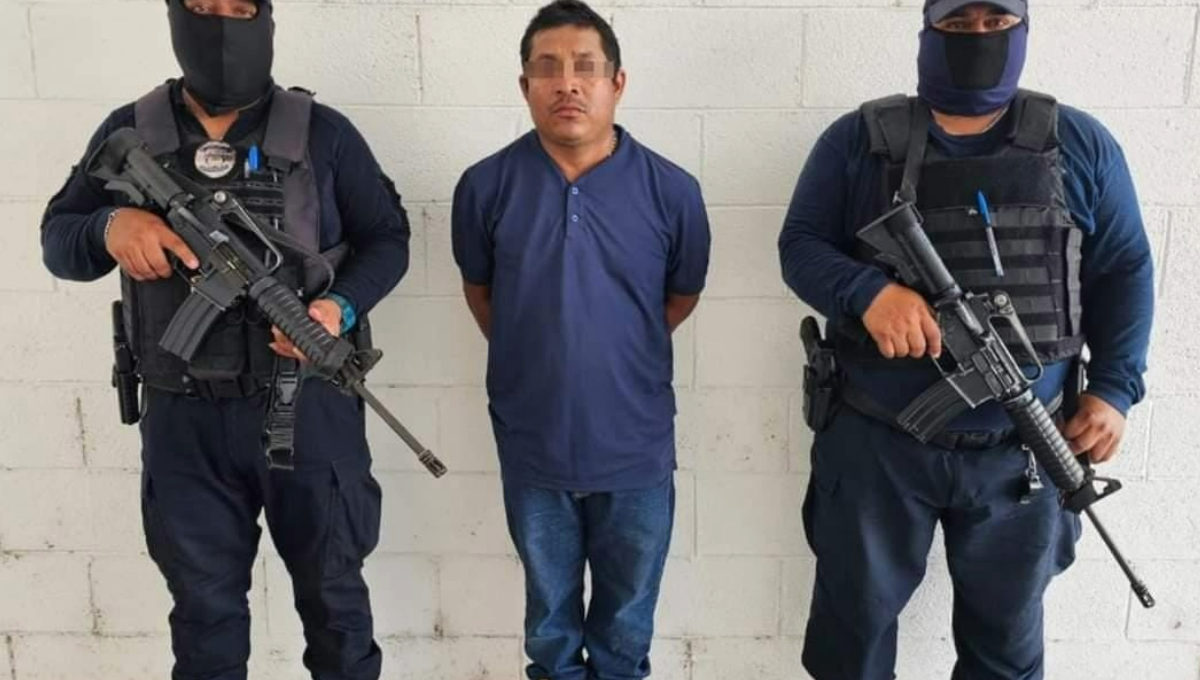 Aparentemente es integrante de un cártel, cuenta con una orden de aprehensión por el delito de Privación de la Libertad