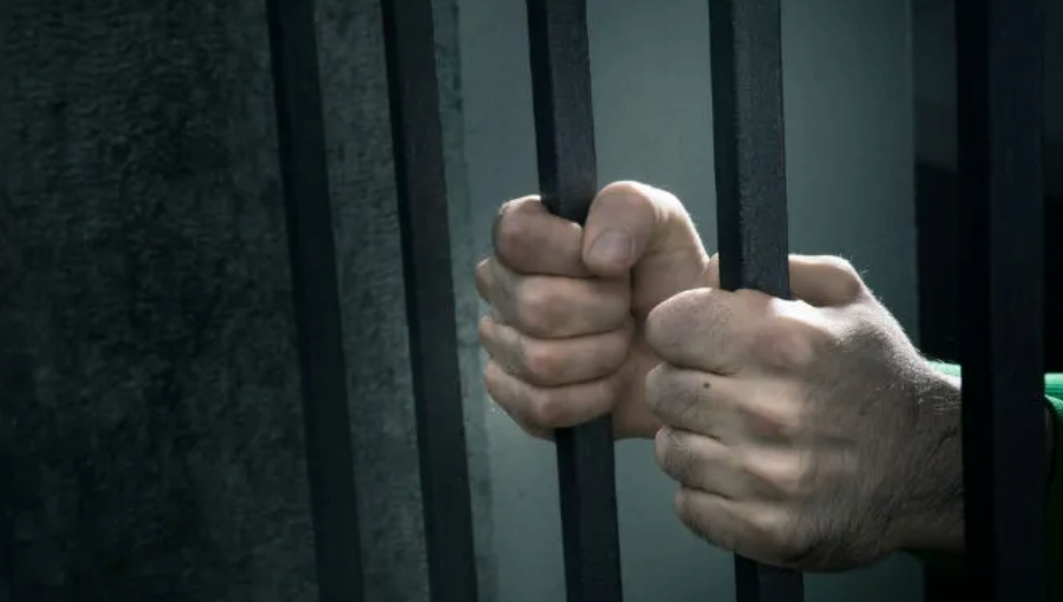 El hombre es acusado por el delito de violencia familiar tras la agresión psicológica y daño patrimonial El hombre es acusado por el delito de violencia familiar tras la agresión psicológica y daño patrimonial