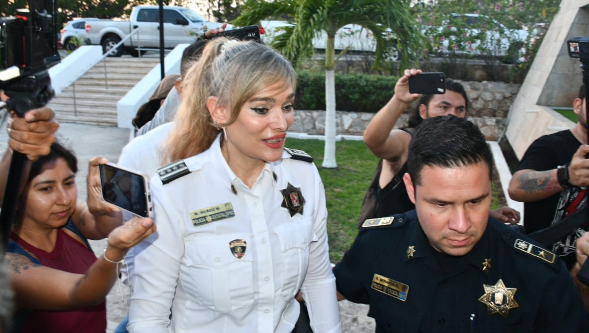 Más de 800 policías se mantienen en paro