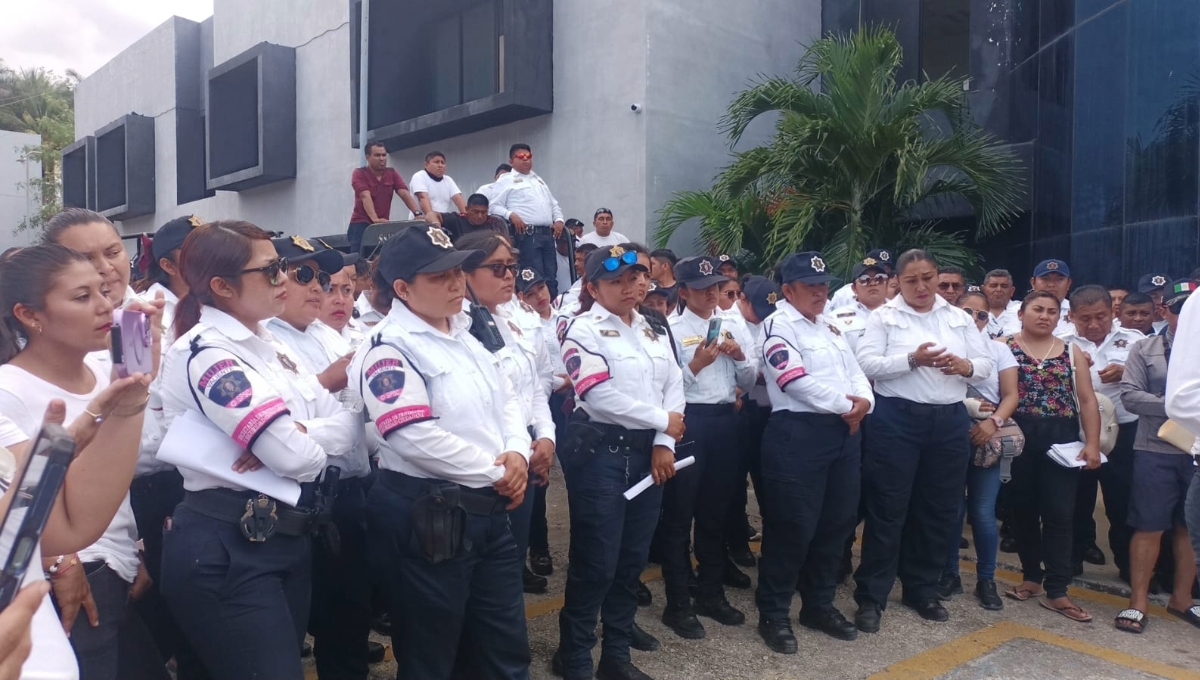 Elementos de Mujer Valiente tuvieron que ingresar a las galeras de varones