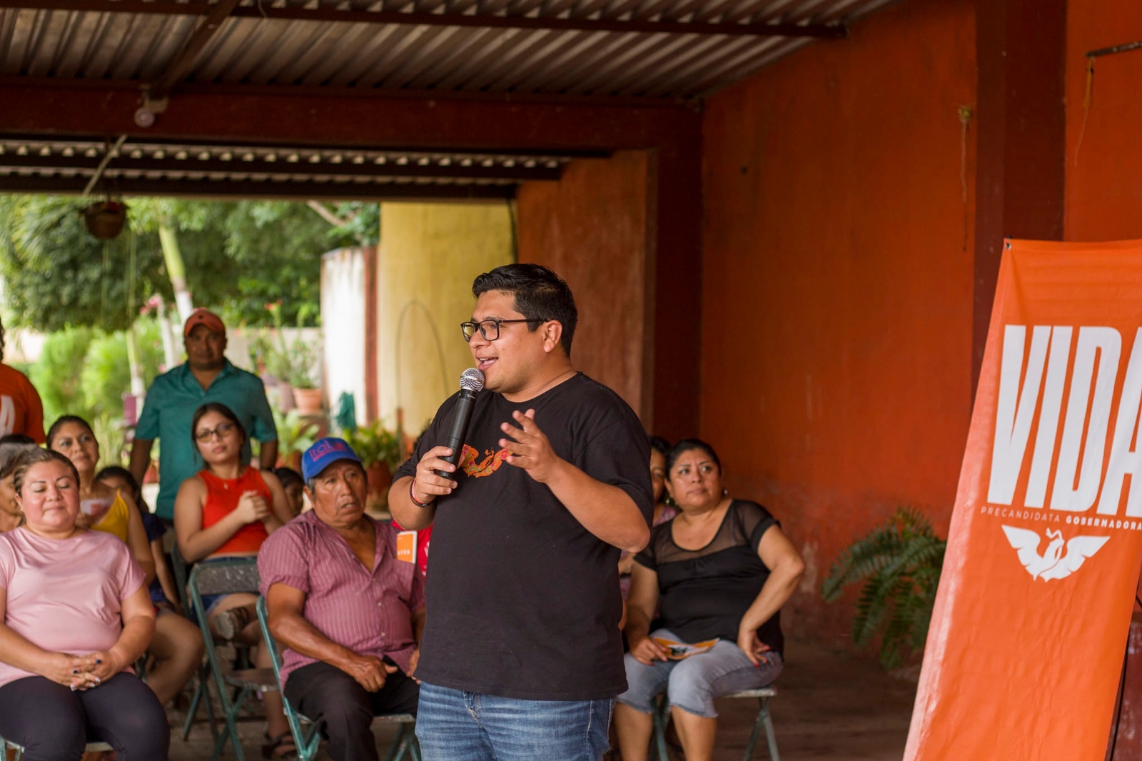 Movimiento Ciudadano asegura que gente de Renán Barrera intenta comprar a los candidatos naranjas