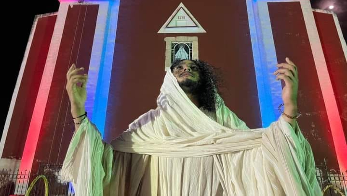 Más de 80 jóvenes representan la Última Cena en Baca