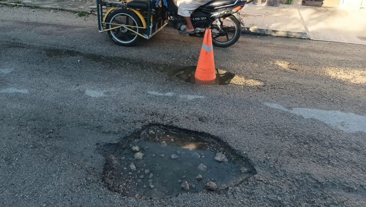 Muchas personas expusieron que están hartas de pedir al Ayuntamiento el bacheo en los carriles más dañados