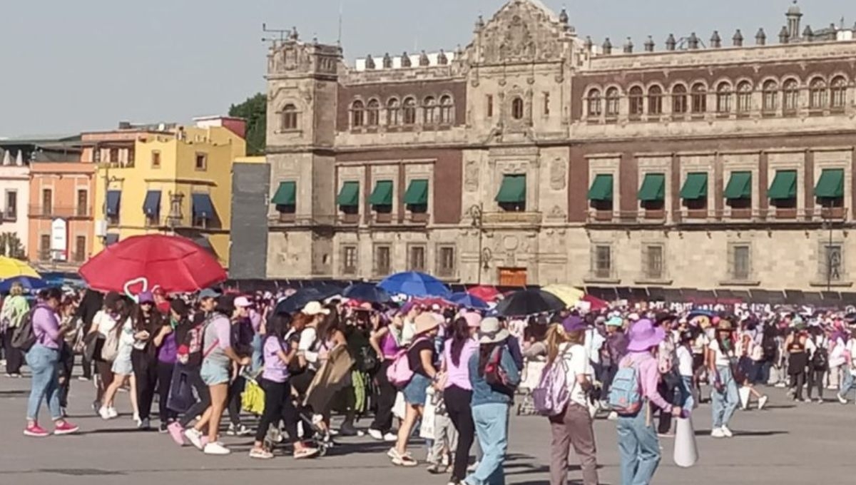 El Zócalo de CDMX está repleto de mujeres por la Marcha del 8M El Zócalo de CDMX está repleto de mujeres por la Marcha del 8M