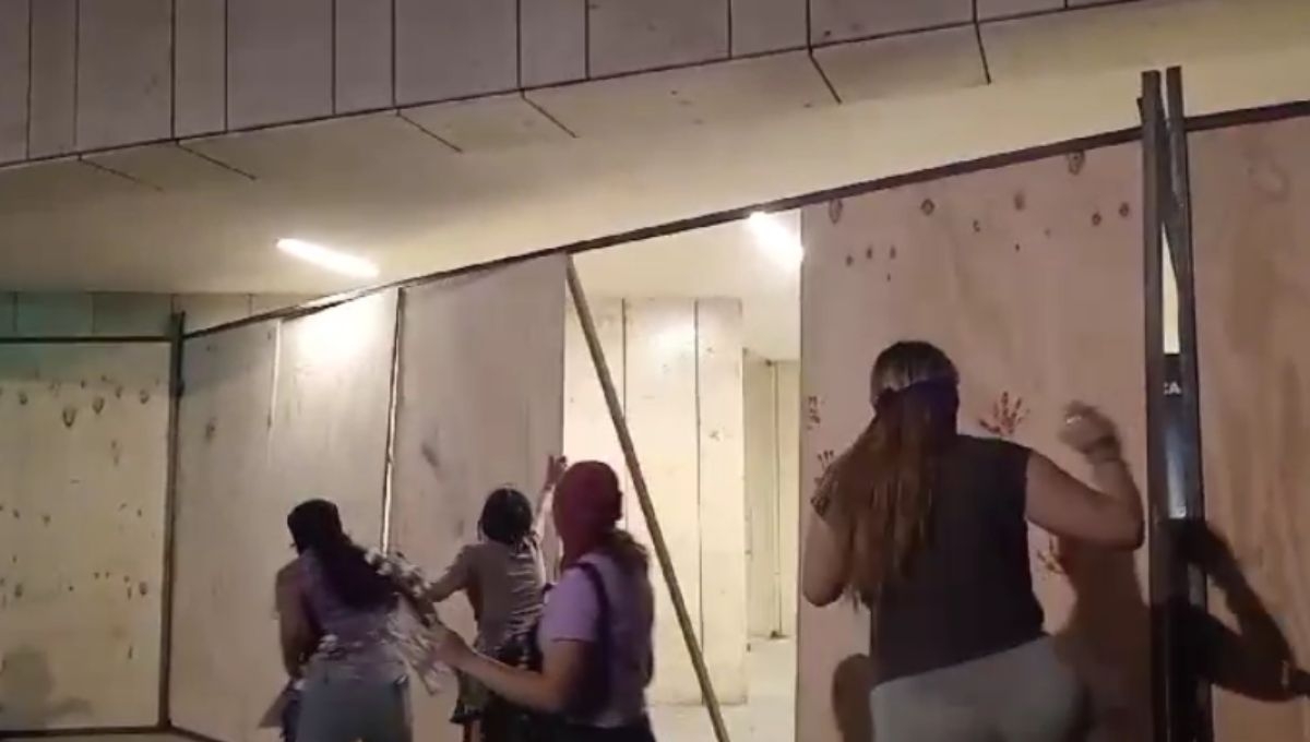 El Palacio de la Música permanecía protegido con maderas