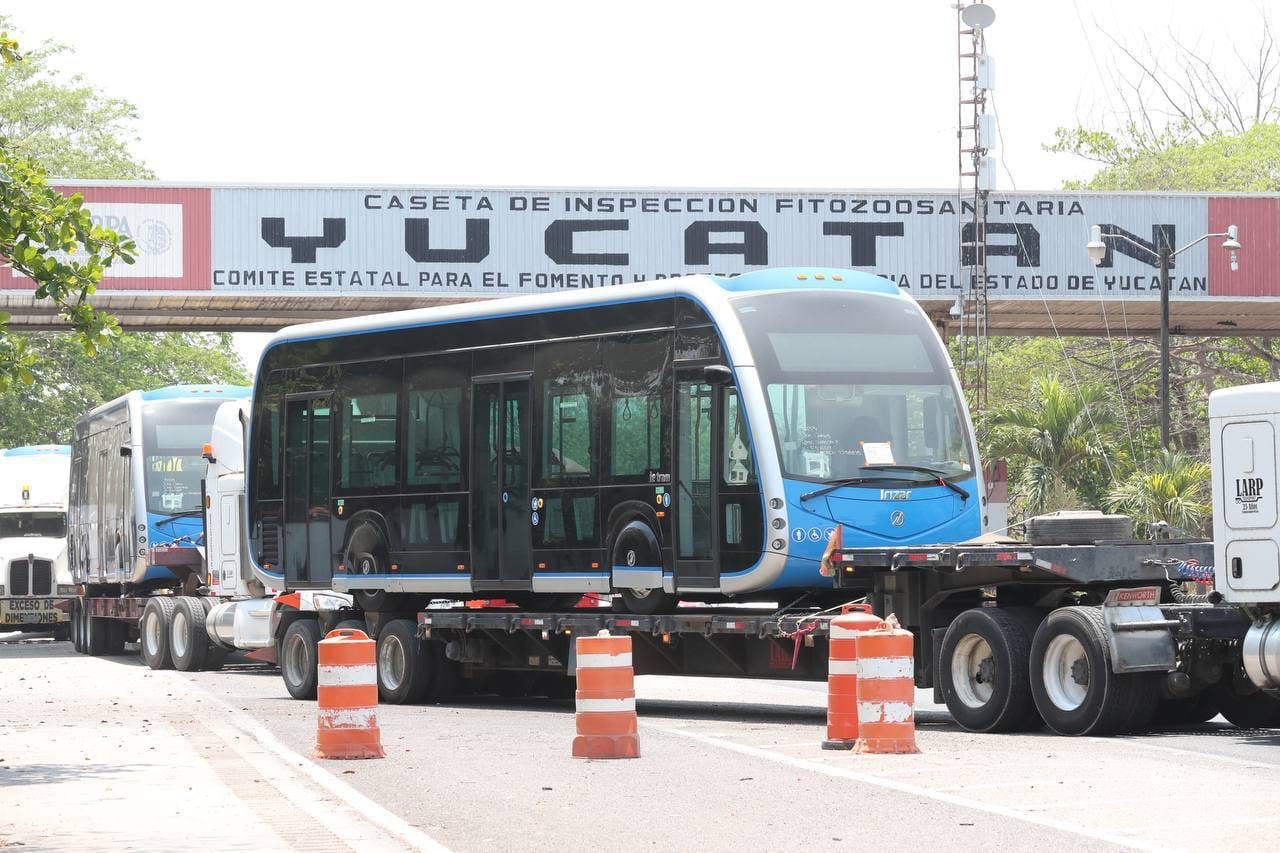 Llegaron de España vía marítima, se usarán para la ruta La Plancha-Facultad de Ingeniería próximamente Llegaron de España vía marítima, se usarán para la ruta La Plancha-Facultad de Ingeniería próximamente