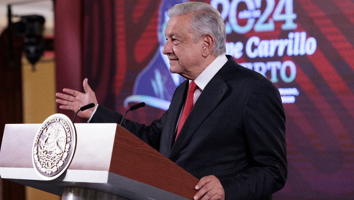 El presidente de México enfatizó que el gobierno debe servir tanto a ricos como a pobres, respetando a todos los ciudadanos pero otorgando especial atención a los más necesitados El presidente de México enfatizó que el gobierno debe servir tanto a ricos como a pobres, respetando a todos los ciudadanos pero otorgando especial atención a los más necesitados